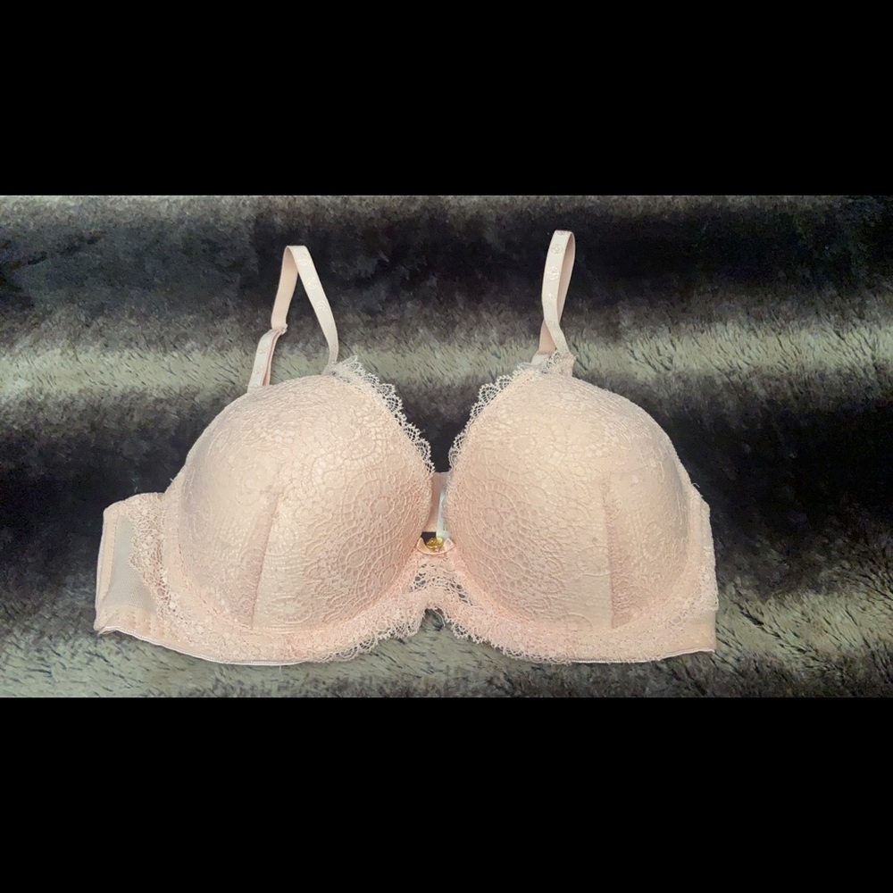 Adrienne vittadini bra! 34C